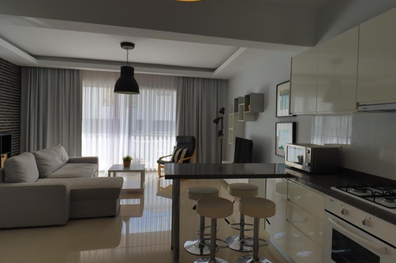 Caesar Beach Villas And Apartments Gastria Exteriér fotografie